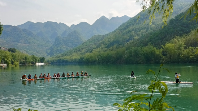 广东粤黔协作黔西南工作组计划通过“媒体+”赋能坝盘村旅游康养产业高质量发展。