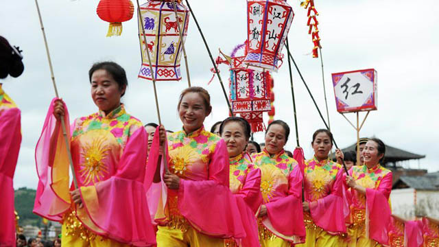 贵州岑巩：多彩民俗庆丰收