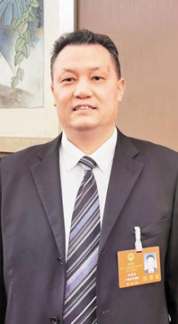 刘碧雁代表：巩固提升特色产业 发挥贵州能源优势