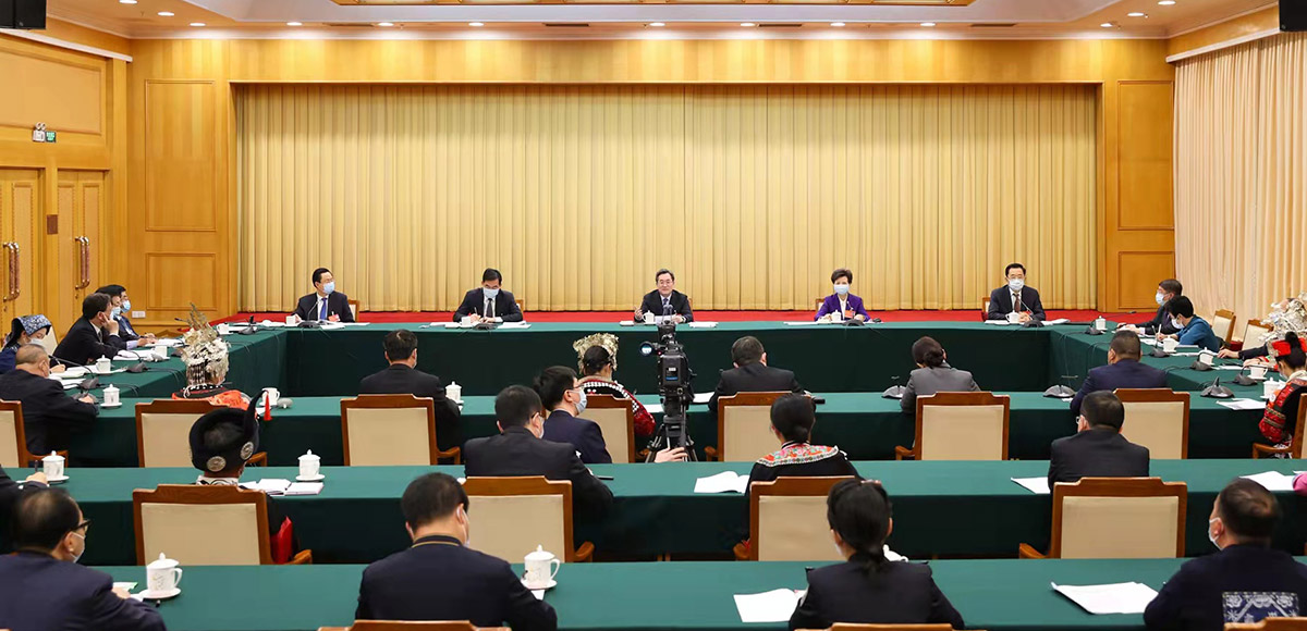 贵州代表团继续审议政府工作报告 丁薛祥参加